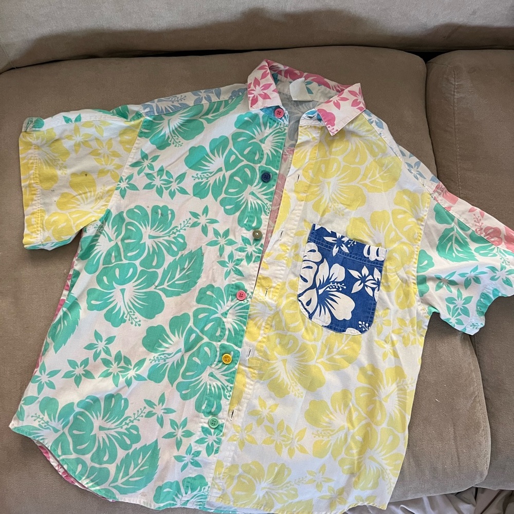 Vintage oversized Flamboyan Hawaiian shirt - worn well. Size L